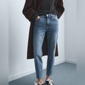 MNG (Mango) Denim $70 High-Rise Mom Jeans Medium Blue 8